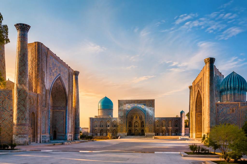 Ouzbékistan route de la soie : itinéraire, villes incontournables et conseils de voyage Ouzbékistan route de la soie : itinéraire, villes incontournables et conseils de voyage